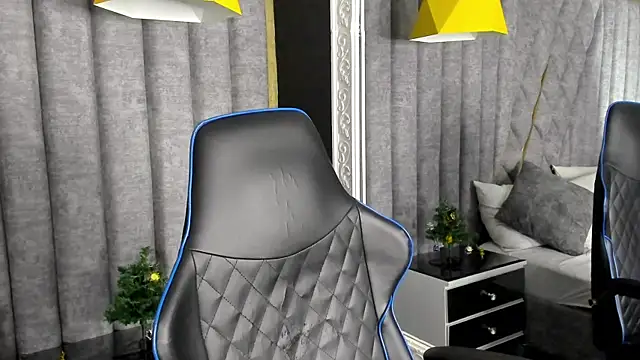 NicolaiKarav online show from December 2025 12:53:01 PM