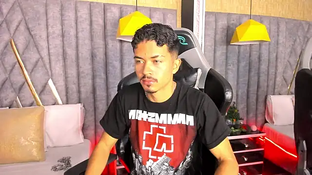 NicolaiKarav online show from January 2026 06:58:01 PM