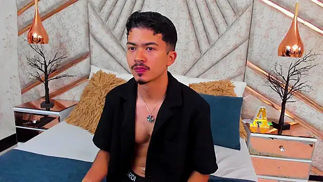 NicolaiKarav online show from November 2025 11:10:01 AM