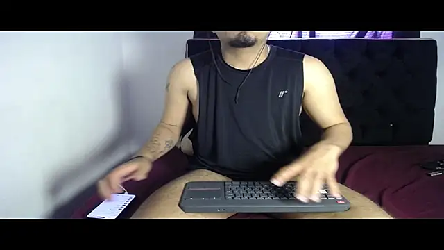 Henry villa23 online show from November 2025 01:00:02 PM