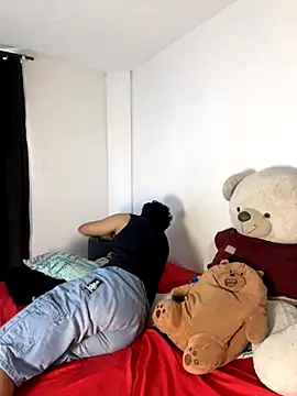 Henry villa23 online show from December 2025 03:44:01 PM