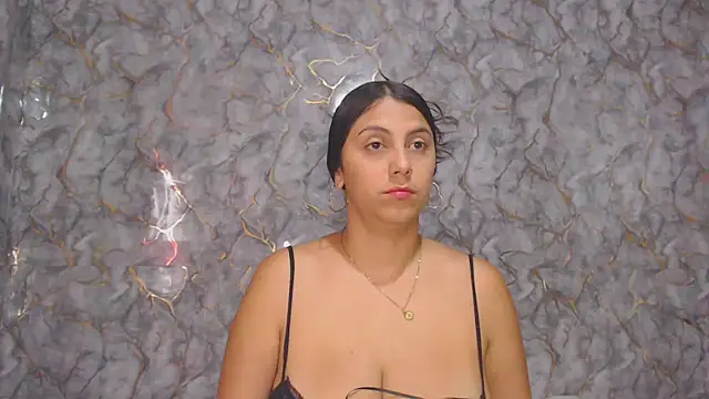 miarouse1531 online show from April 2026 09:43:01 PM