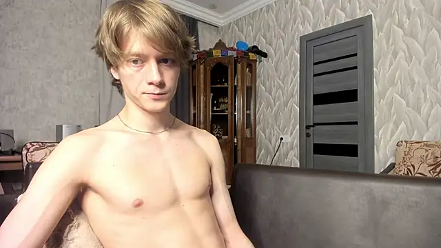 milkiwvy online show from April 2026 11:42:02 PM