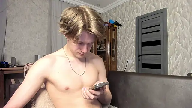 milkiwvy online show from June 2026 12:23:01 AM