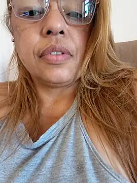 Halanamorena online show from June 2026 06:36:01 PM