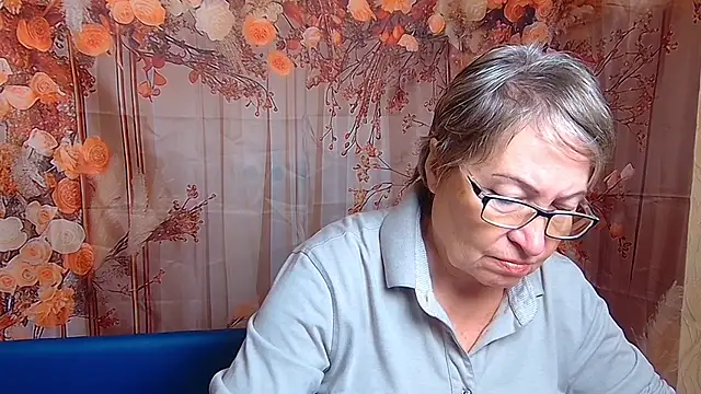 OlgaLuck online show from November 2025 06:13:02 AM