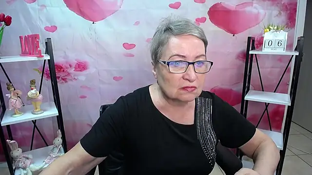 OlgaLuck online show from May 2026 05:11:01 AM