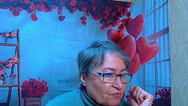 OlgaLuck online show from April 2026 05:33:02 AM