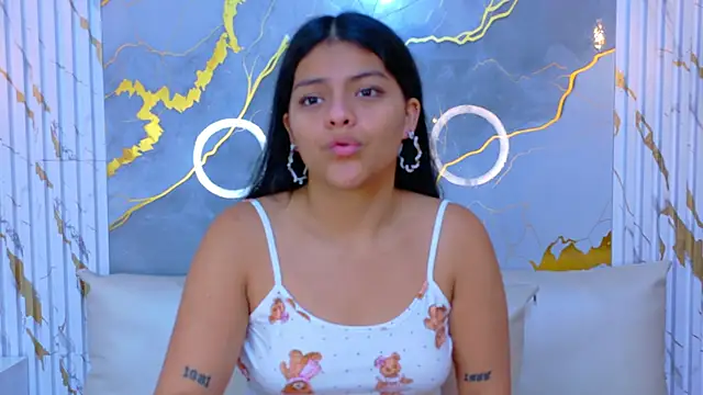 NIKIBUNNY online show from December 2025 12:32:02 PM