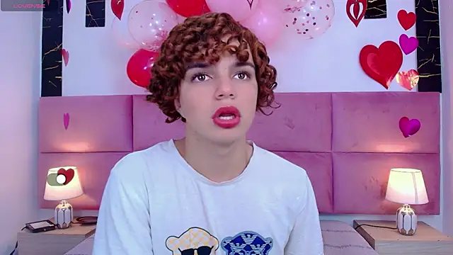 Skyee angel online show from February 2026 01:43:02 PM