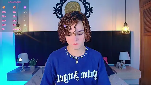 Skyee angel online show from March 2026 08:20:02 PM