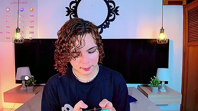 Skyee angel online show from May 2026 07:30:01 PM