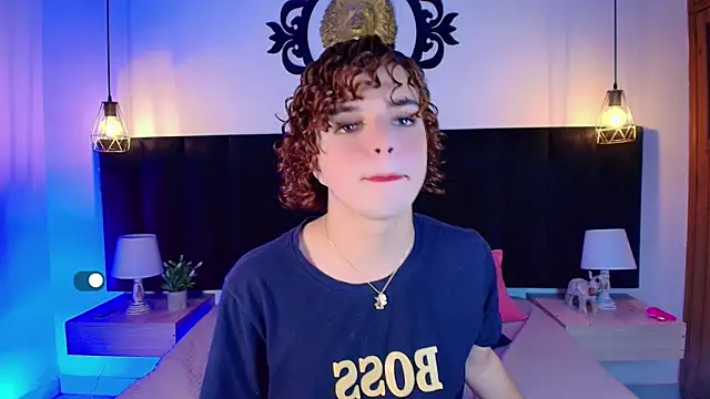 Skyee angel online show from March 2026 07:48:01 PM