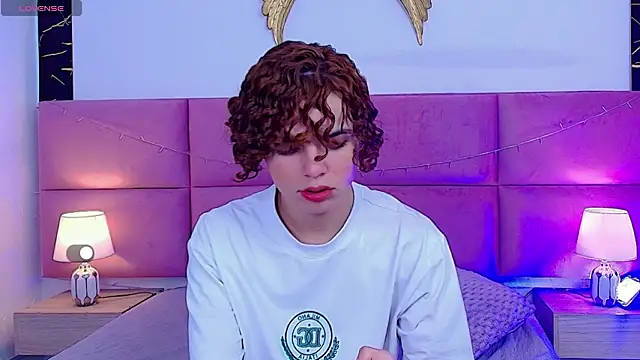 Skyee angel online show from February 2026 07:53:02 PM