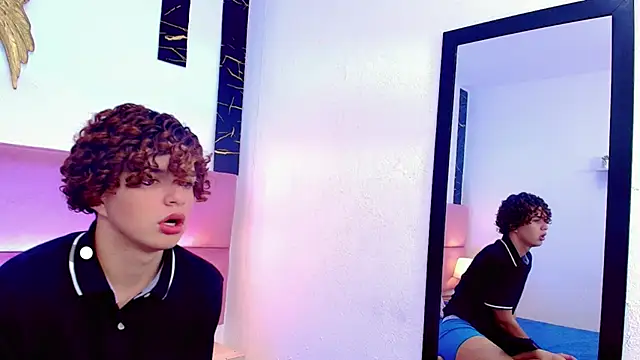 Snapshot of Skyee_angel chatting on November 2025 07:36:02 PM Skyee angel online show from November 2025 07:36:02 PM