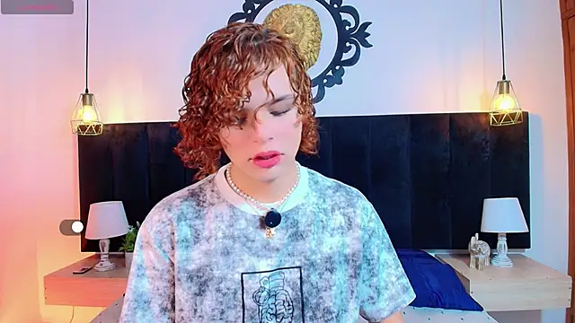 Skyee angel online show from April 2026 01:23:01 PM