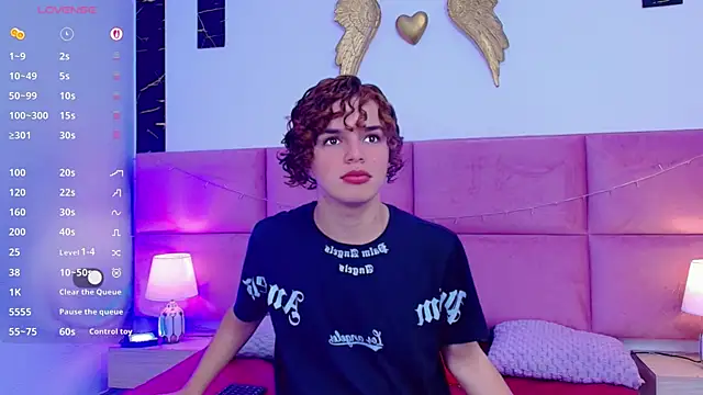 Skyee angel online show from February 2026 01:42:02 PM