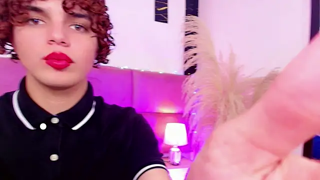 Skyee angel online show from December 2025 07:40:02 PM