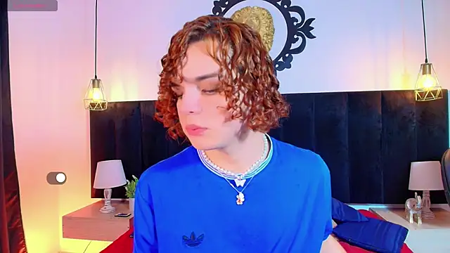 Skyee angel online show from April 2026 08:37:01 PM