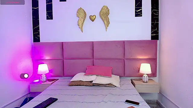 Skyee angel online show from February 2026 07:37:01 PM