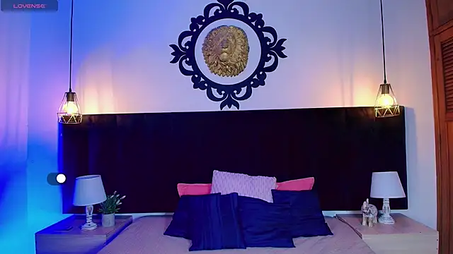 Skyee angel online show from April 2026 02:02:01 PM