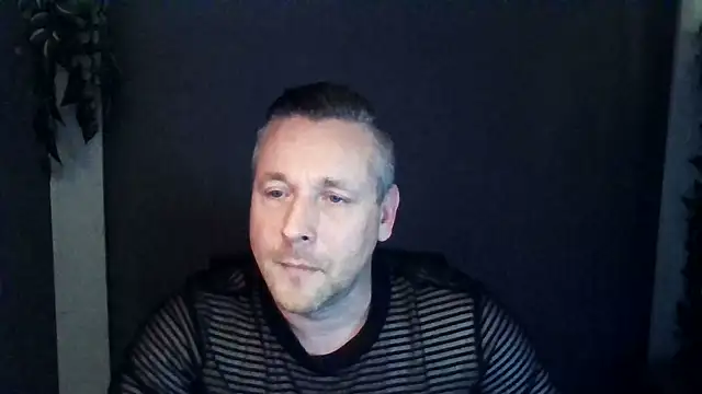 Snapshot of Hunter_Fl chatting on November 2025 03:44:02 PM Hunter Fl online show from November 2025 03:44:02 PM