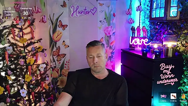 Hunter Fl online show from April 2026 04:02:01 PM