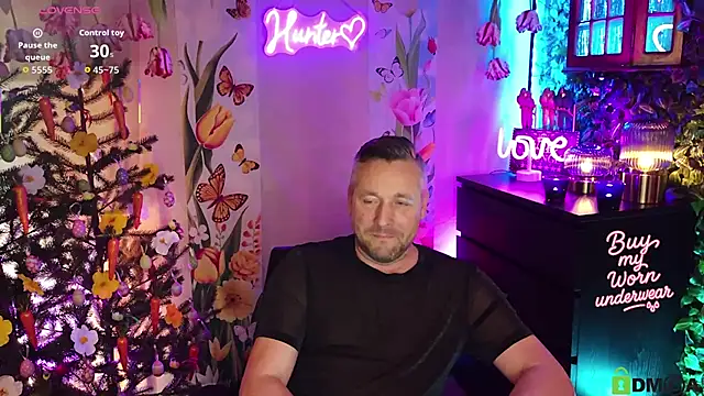 Hunter Fl online show from March 2026 06:02:01 PM