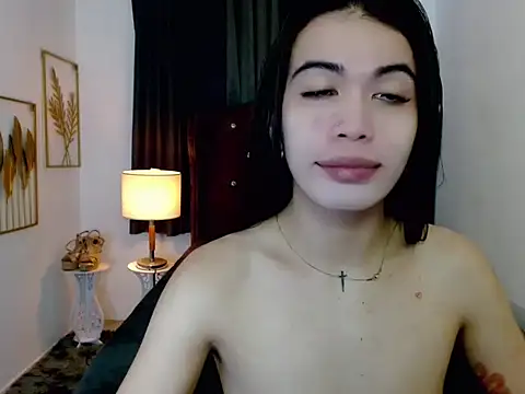 hollyyumiloove online show from February 2026 10:17:02 AM