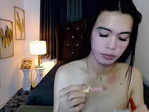 hollyyumiloove online show from March 2026 11:03:01 AM