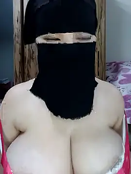 Honeygirl100 online show from January 2026 07:31:02 PM