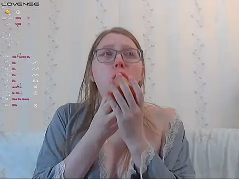 Snapshot of LustfulSarah chatting on March 2025 03:24:01 AM LustfulSarah online show from March 2025 03:24:01 AM