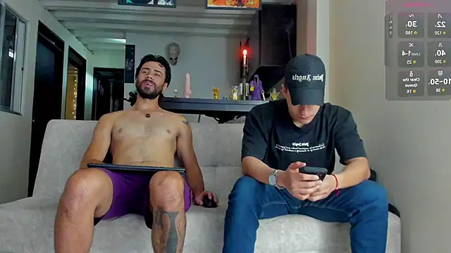 Snapshot of heteros_curious chatting on January 2026 11:52:02 PM heteros curious online show from January 2026 11:52:02 PM