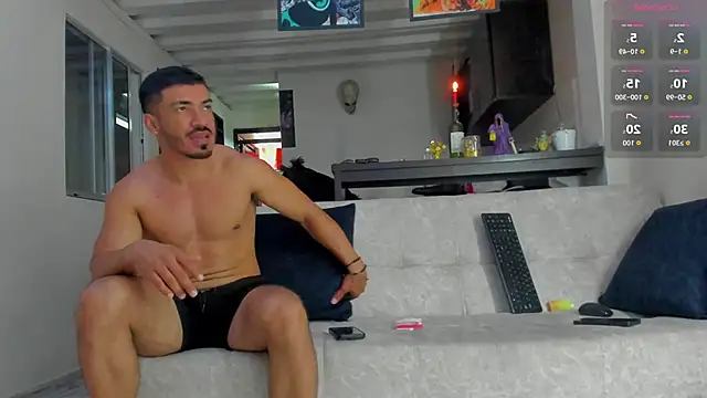 Snapshot of heteros_curious chatting on January 2026 12:06:02 AM heteros curious online show from January 2026 12:06:02 AM