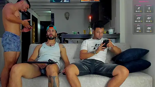 heteros curious online show from January 2026 11:53:01 PM