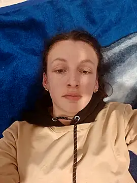 Snapshot of AlisKiv chatting on November 2025 08:31:01 PM AlisKiv online show from November 2025 08:31:01 PM