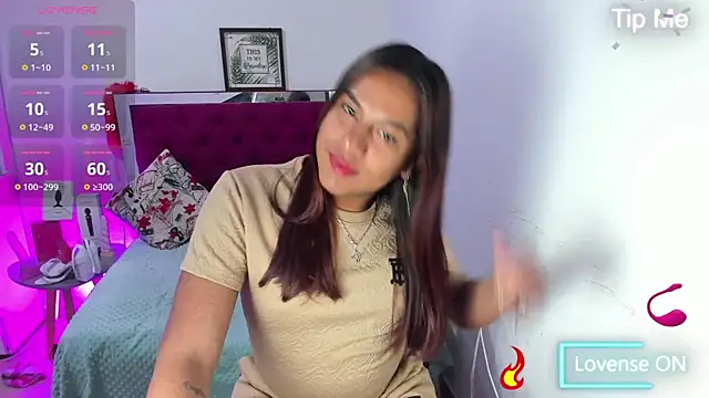 Snapshot of Samantha__F_W chatting on June 2026 10:49:02 PM Samantha F W online show from June 2026 10:49:02 PM