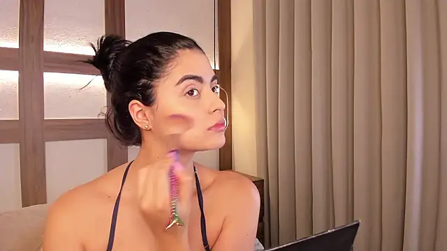 SarhaVega online show from February 2026 01:06:02 PM