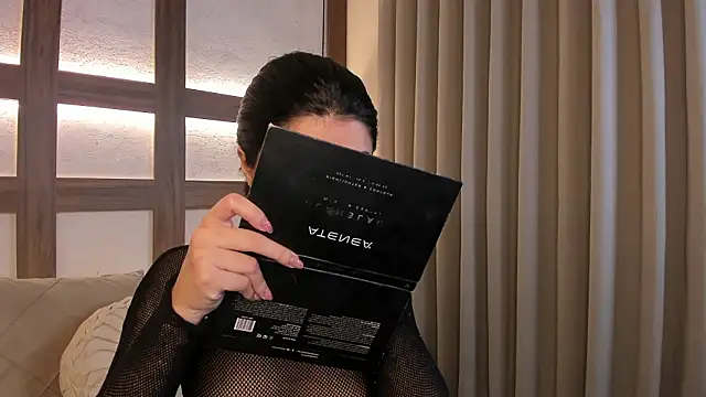 SarhaVega online show from February 2026 12:27:01 PM