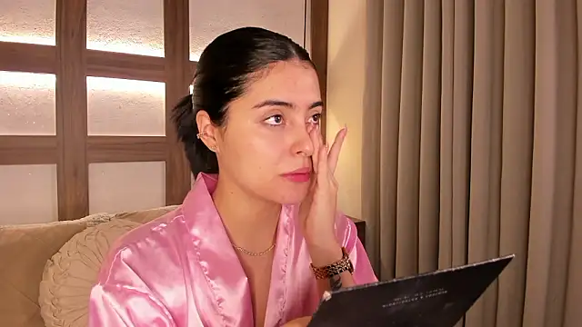 SarhaVega online show from March 2026 01:04:01 PM