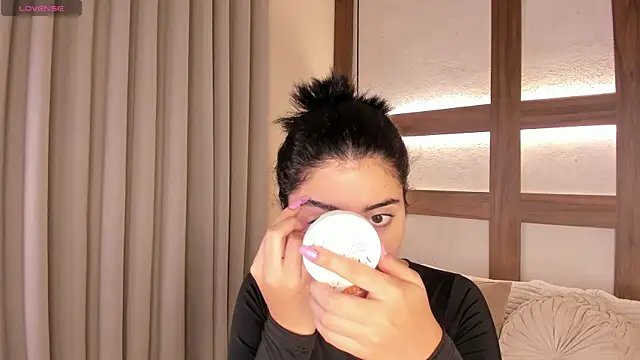 SarhaVega online show from January 2026 01:47:02 PM