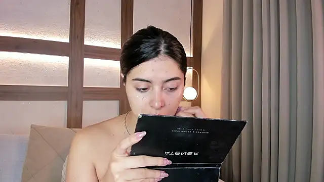 SarhaVega online show from March 2026 12:27:01 PM