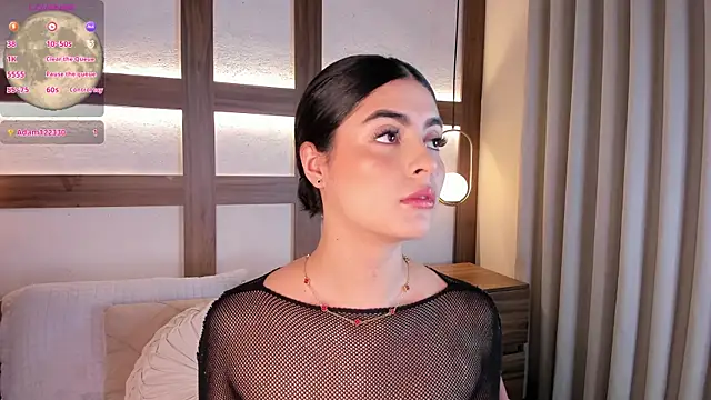 SarhaVega online show from December 2025 02:00:02 PM