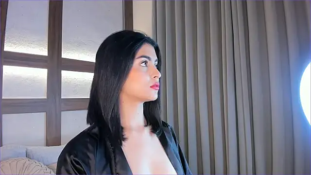 Snapshot of SarhaVega chatting on November 2025 01:22:02 PM SarhaVega online show from November 2025 01:22:02 PM