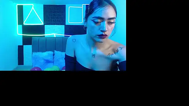 Snapshot of bonnie_blue_18 chatting on December 2025 02:16:01 PM bonnie blue 18 online show from December 2025 02:16:01 PM