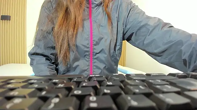 Izelevans online show from February 2026 11:18:02 AM