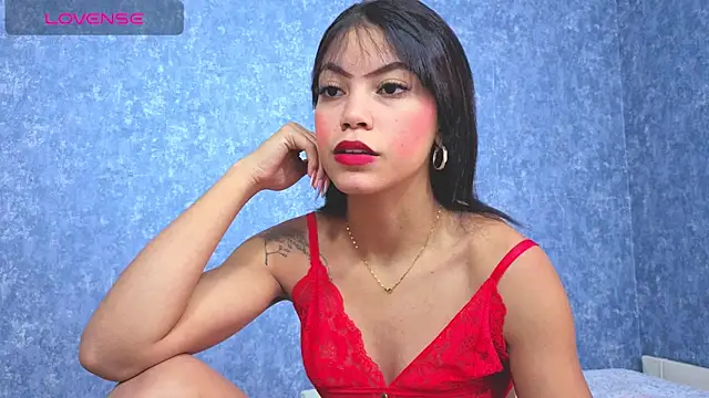 Malia fox online show from April 2026 05:37:02 PM