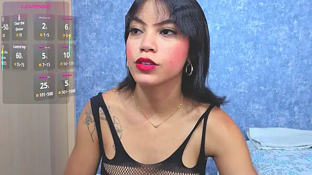 Malia fox online show from April 2026 06:22:01 PM