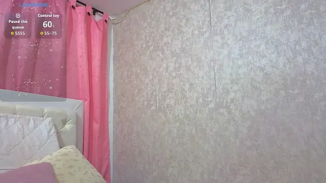 Malia fox online show from February 2026 06:21:01 PM