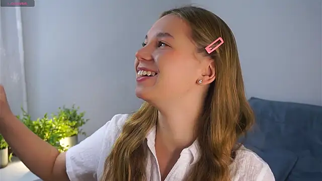 AmparoCilek online show from March 2026 09:54:01 PM